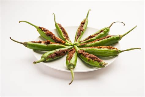 Premium Photo Bharwa Masala Mirch Or Stuffed Green Chillies Or Bharli