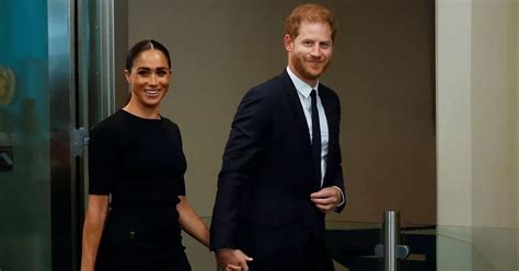 Meghan Markle S Subtle Hand Gesture Shows Changing Relationship