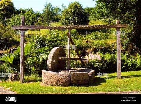 Cider Press Used As Garden Ornament Stock Photo Alamy