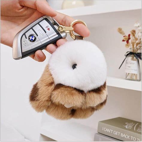 Real Rex Rabbit Fur Pompom Bag Pendant Female Car Key Buckle Jewelry