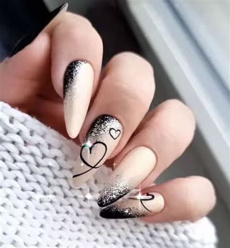 55+ Creative and Chic Chrome Nail Art Ideas | Art and Design