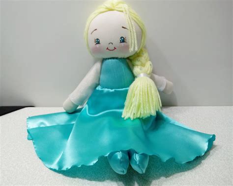 Boneca de Pano Elsa Frozen 40cm no Elo7 Morgana Magia Ateliê 135ACE2