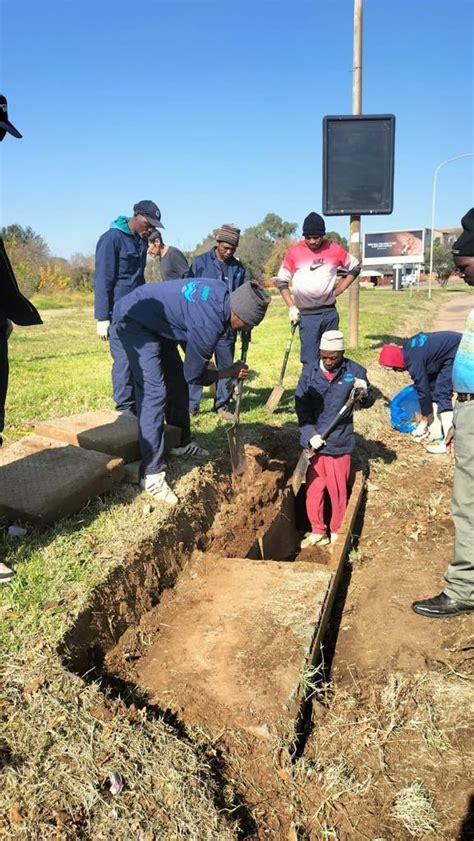 Mayor Cilliers Brink On Twitter Statement City Of Tshwane Welcomes