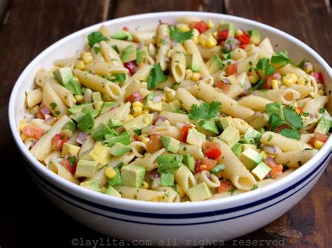 Ensalada De Pasta Con Ma Z Aguacate Y Tomate Laylita Recetas