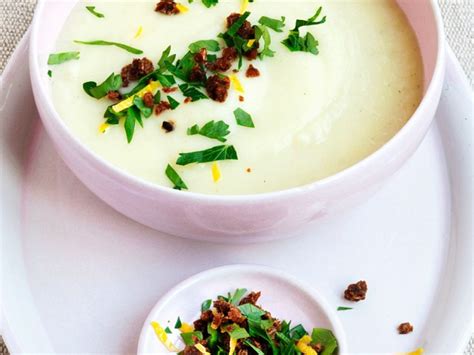 Creamy Kohlrabi Soup With Breadcrumbs Recipe Eat Smarter Usa