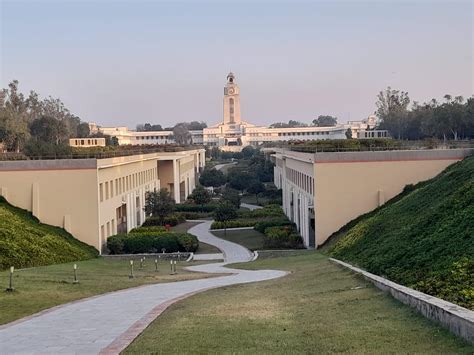 BITS Pilani: Admission 2024, Cutoff, Fees, Placement, Ranking, Courses