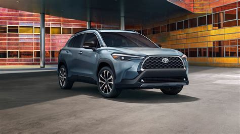 toyota rav prices reviews   motortrend