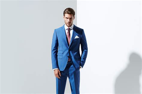 Facis - La nuova generazione dell'eleganza italiana.