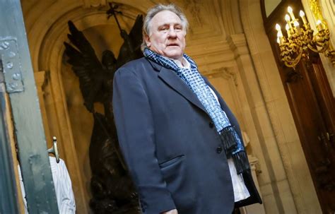 Gérard Depardieu Un Juge Reprend Les Enquêtes Sur Des Accusations De