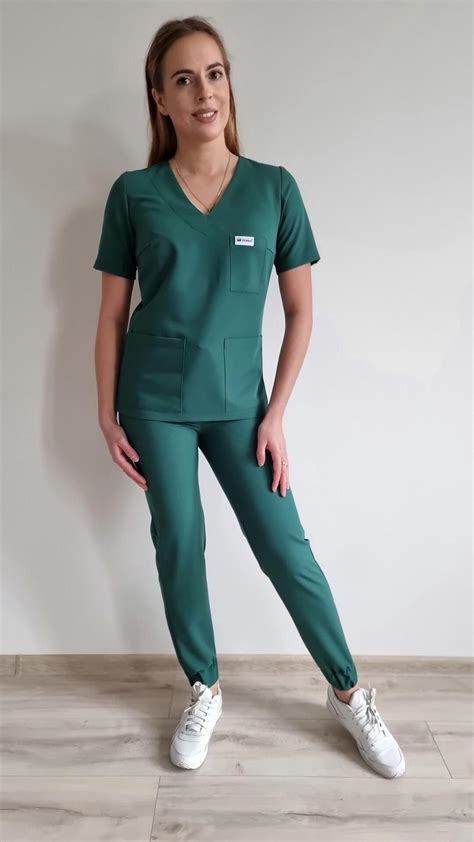 Komplet Medyczny Damski Scrubs Bluza Jogger Kolor Dark Green Basic Efimed