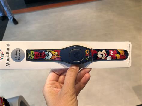 Photos New Limited Release Logo Magicband Arrives At Walt Disney