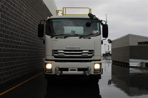 Isuzu Fyh Mwb Auto L Water Truck Jtfd Just