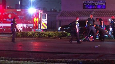 Suspected Drunk Driver Arrested For Hitting 2 People In Sw Houston