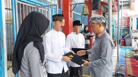 Warga Binaan Rutan Kelas Iib Kota Agung Terima Remis Langsung