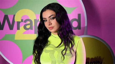 Charli XCX Measurements Bio Height Shoe Instagram And FAQs