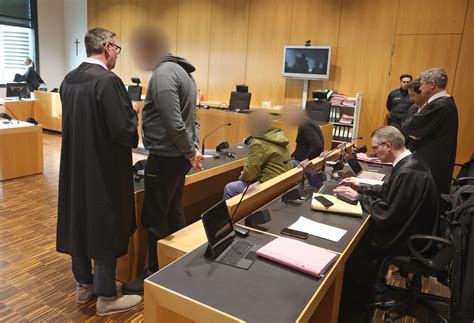 Trio Muss Nach Berfall Auf Senioren Lange In Haft