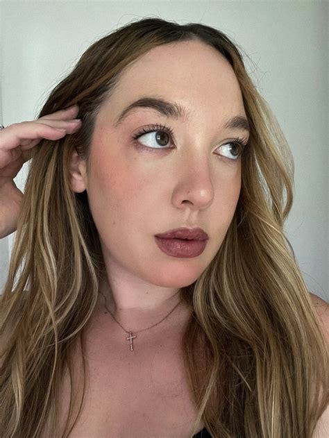 Kiểu trang điểm nào đang hot giúp các cô gái vịt hóa thiên nga Báo Dân trí