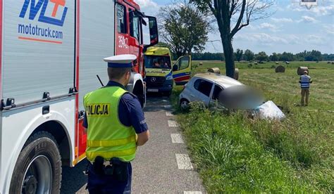 Wypadek w Nowej Wsi Nie żyje 36 letni kierowca FOTO Radio Jura 93