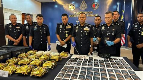 Polis Tahan Lelaki Rampas Syabu Bernilai Lebih RM 500 000 TVS