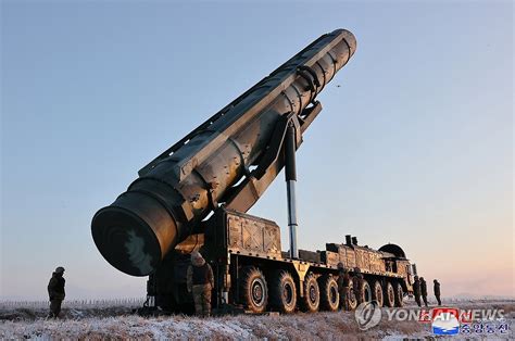 북한 Icbm 화성 18형 발사훈련 보도김정은 더 공세적 맞대응 연합뉴스