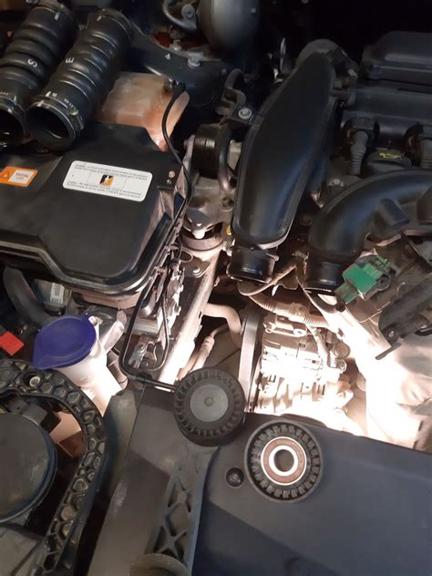 Замена ролика натяжителя на с5х7 — Citroen C5 (2G), 1,6 л, 2010 года ...