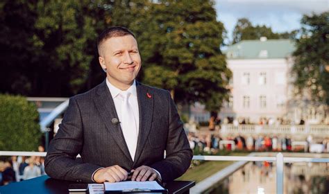Известный эстонский телеведущий оказался в эпицентре скандала ...