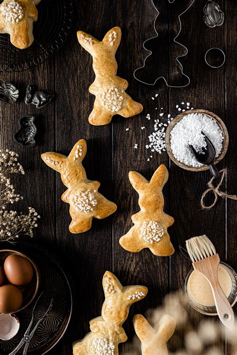 Einfache Hefe Hasen süße Osterhasen aus Hefeteig