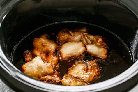 Crock Pot Bourbon Chicken {easy Slow Cooker Recipe}