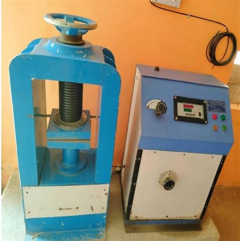 Digital Compression Testing Machine For Use In Calibration Capacity