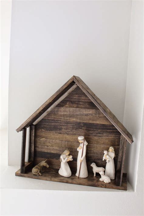 Diy Nativity Stable For Willow Tree Nativiy Bâtons Peints Creche De