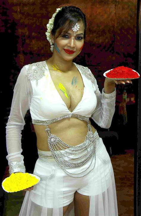 Orient Publication South Actress Tanisha Singh Shoots For Holi At