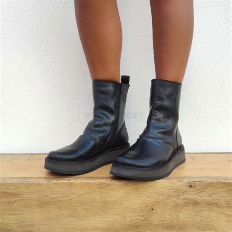 Black Fly London Store | emergencydentistry.com