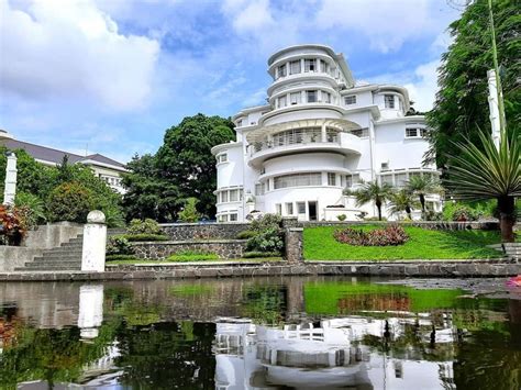 Tempat Bersejarah Di Bandung Menyimpan Sejuta Cerita Riset