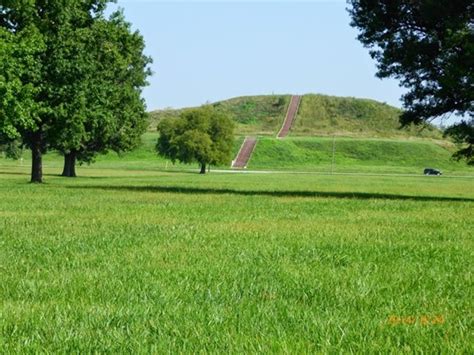 Explore Cahokia Mounds State Historic Site Collinsville IL