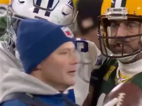 Nfl World Reacts To Aaron Rodgers Sideline Video