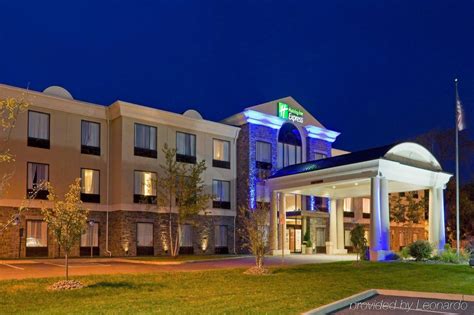 Holiday Inn Express Hotel And Suites Chester