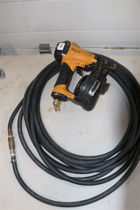 Bostitich Pneumatic Coil Nail Gun With Hose