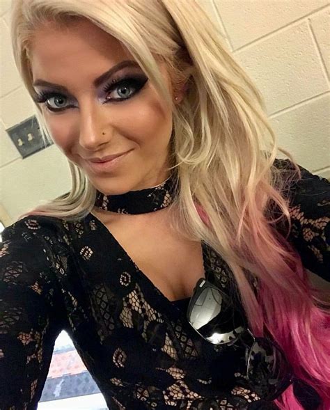 Alexa Bliss ★ Little Miss Makes Everything Bliss ★ Reigning Raw Womens