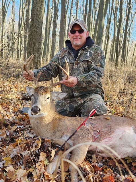 Tom Smith Jr Mi Buck Pole