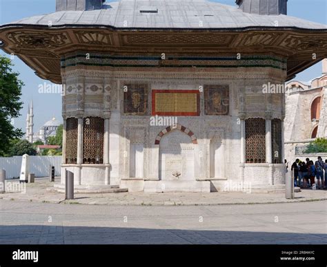 Fuente Del Sult N Ahmed Iii Estambul Turqu A La Mezquita Del Sult N