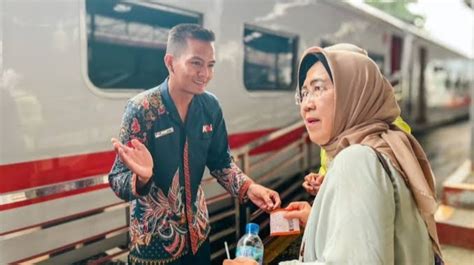 Kereta Api Tanjungkarang Diserbu Penumpang Okupansi Capai Persen