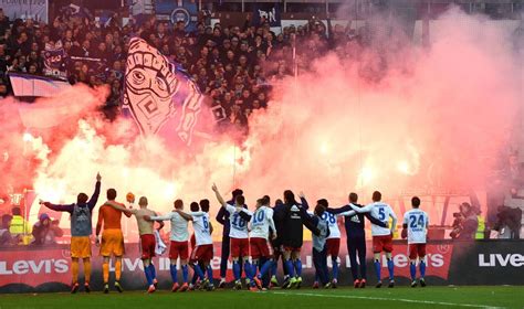 HSV FC St Pauli So Feiert Das Team Den Derbysieg In Der Kabine