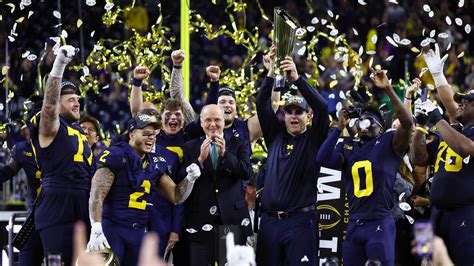 Michigan Knocks Down Washington 34 13 In The College Football Playoff