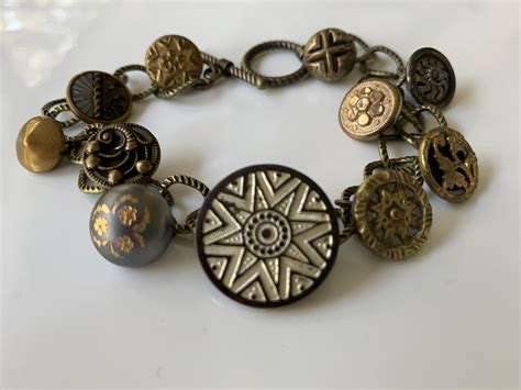 Antique Button Bracelet In 2020 Button Bracelet Artsy Jewelry