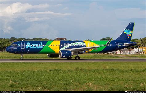 Pr Yje Azul Linhas A Reas Brasileiras Airbus A Nx Photo By