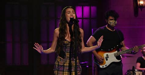 Olivia Rodrigo's Plaid Set For SNL "Good 4 U" Performance | POPSUGAR ...