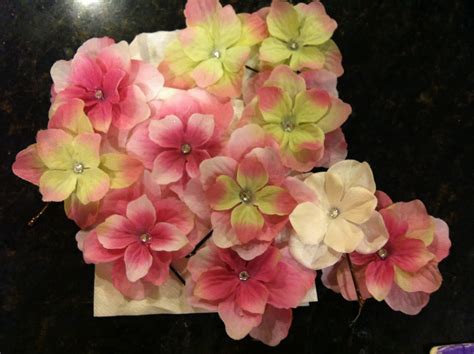 Glitz & Glam: DIY Hair Flowers