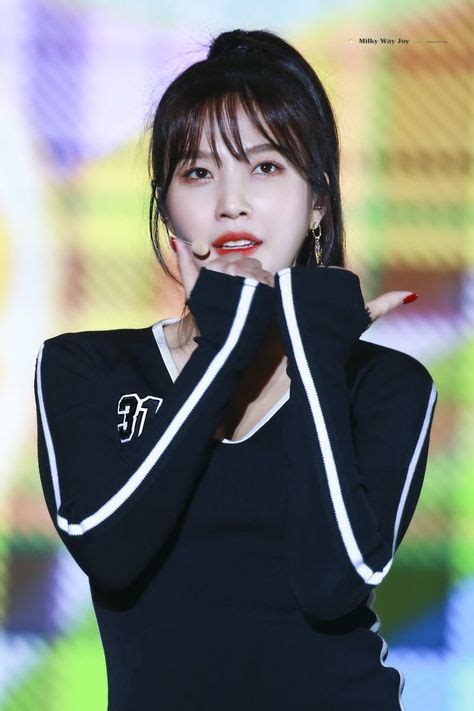 pin  kdramas kqueens su park soo young joy