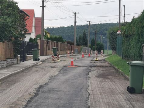 Pokládka nového asfaltového povrhu ve spodní části obce Aktuality