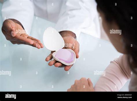 Diaphragm Hi Res Stock Photography And Images Alamy